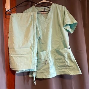 Scrub top set